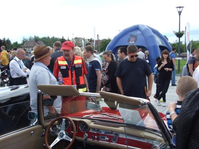 DSCF4008_800x600.jpg